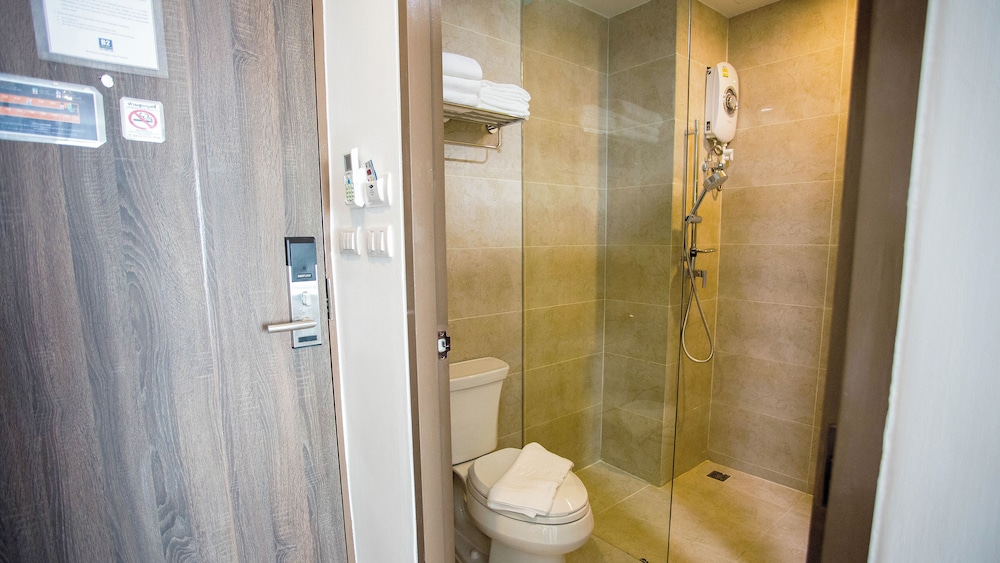 b2 hat yai premier hotel