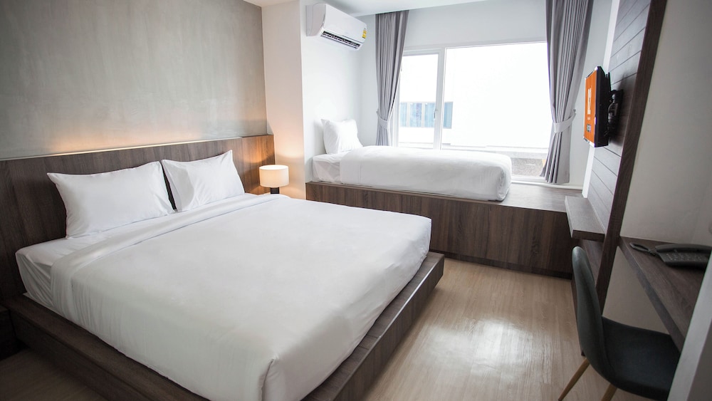 b2 hat yai premier hotel