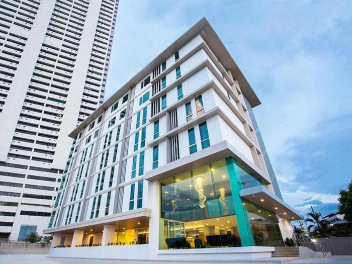 b2 hat yai premier hotel