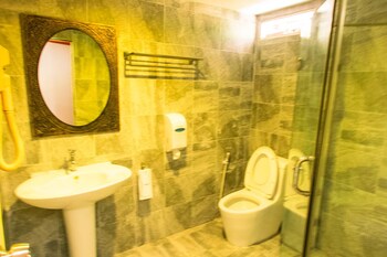 the hub erawan resort