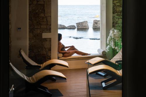 re dionisio luxury suites