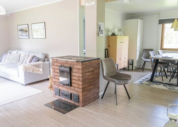 the elegant haistila