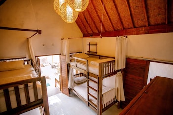 nuansa penida hostel