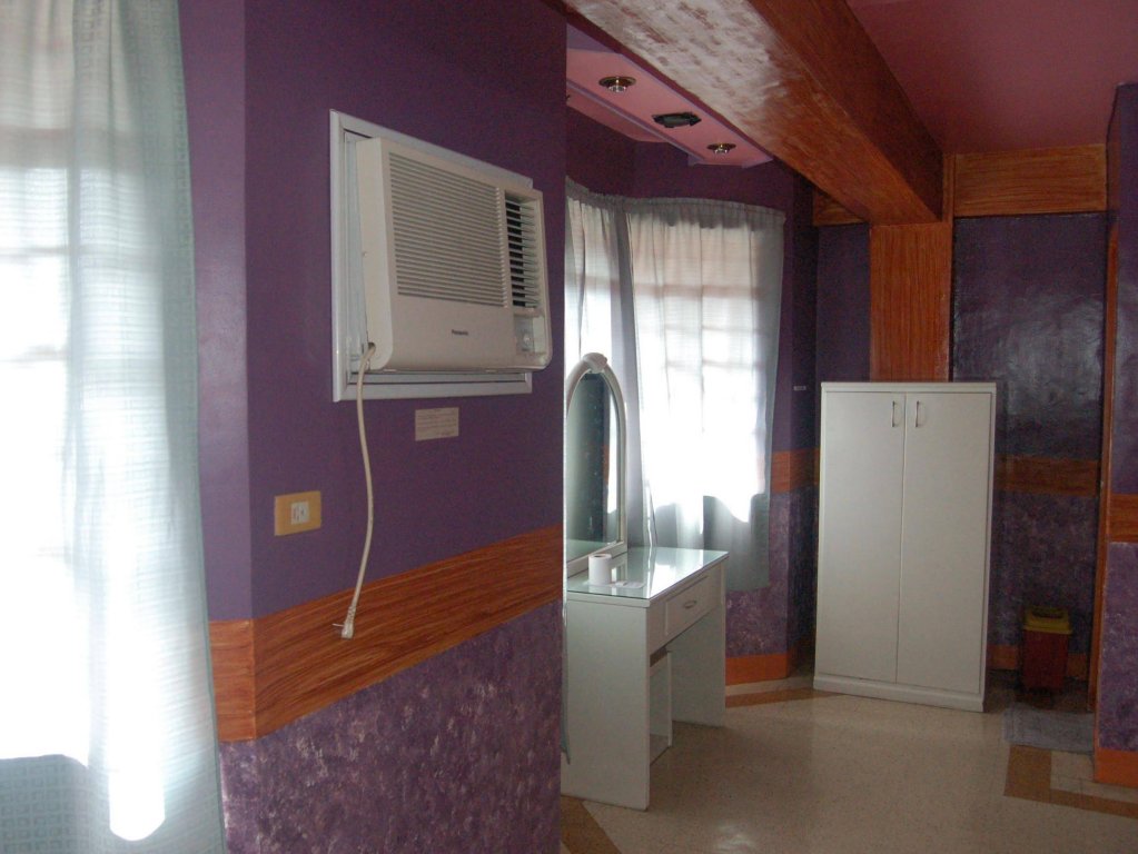 dolor hotel