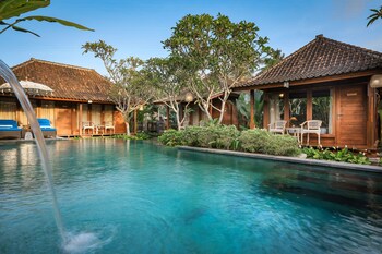 yana villas kemenuh by pramana villas
