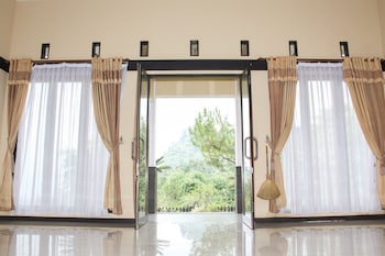 aldeoz ciater cikole villa subang