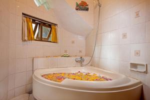 ketuts place bed and breakfast ubud