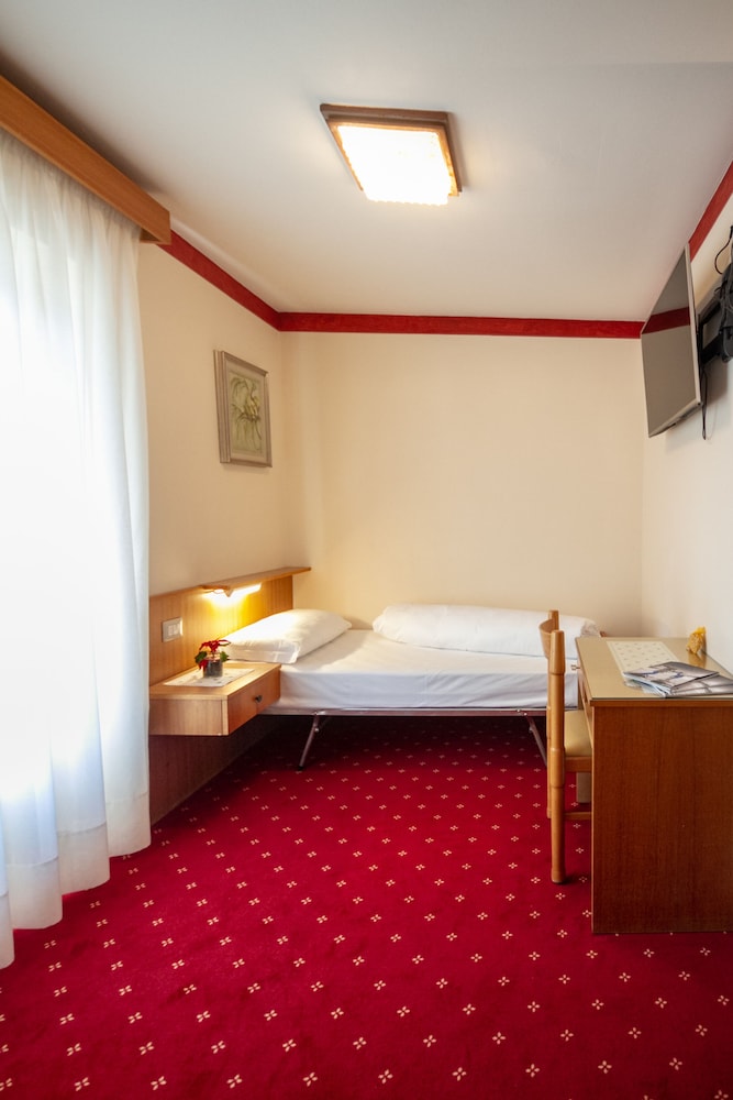 hotel stella alpina