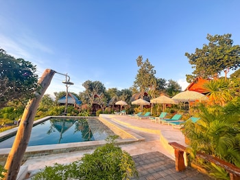 sunset hill penida resort