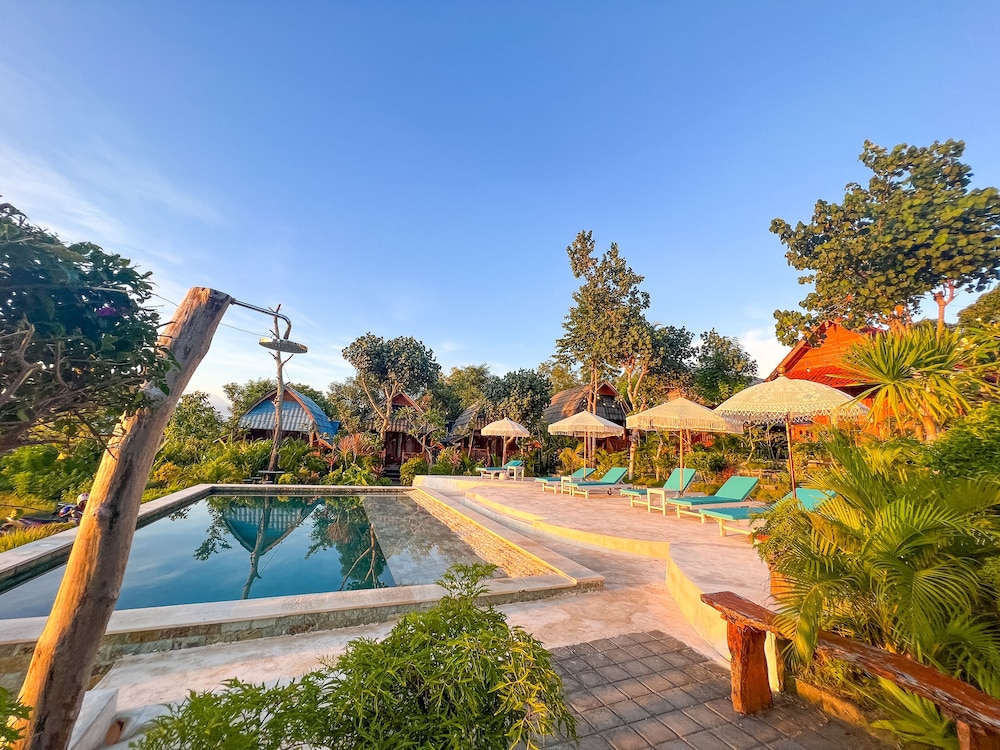 sunset hill penida resort