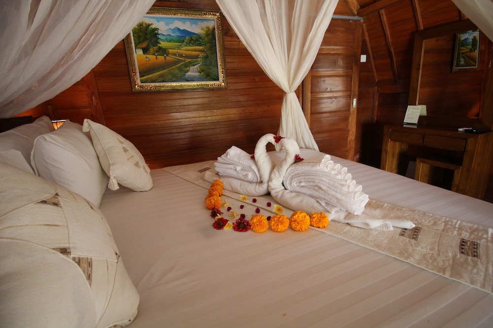 sunset hill penida resort