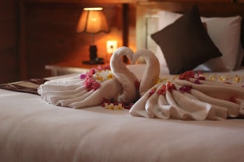 sunset hill penida resort