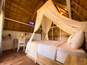 sunset hill penida resort