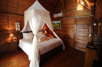 sunset hill penida resort