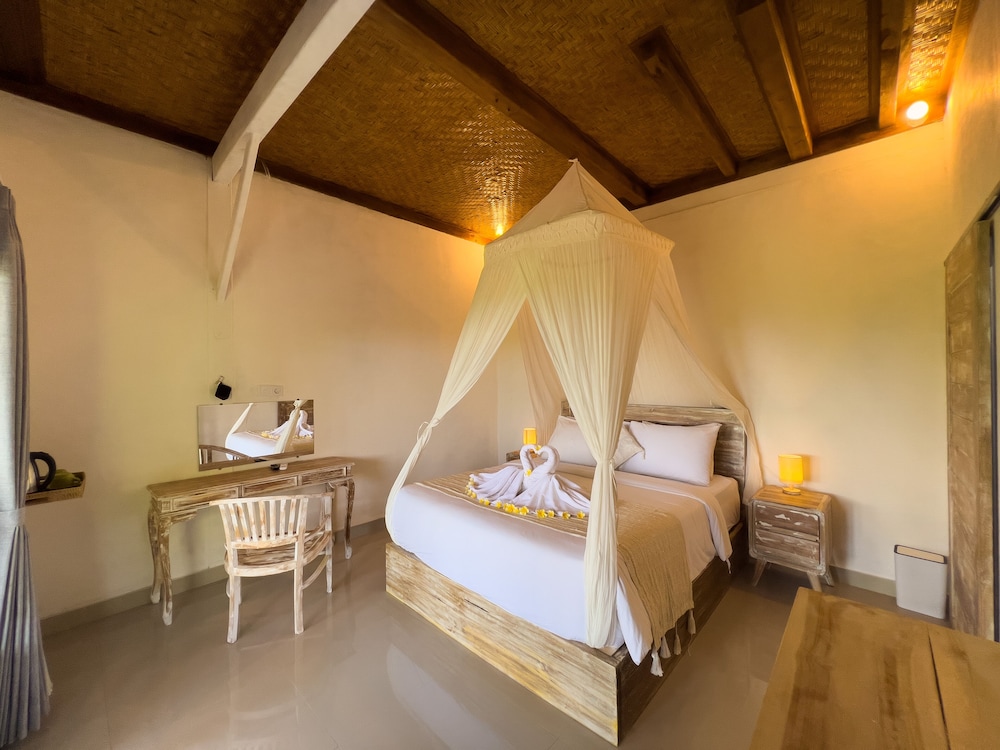 sunset hill penida resort