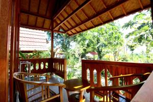 sunset hill penida resort