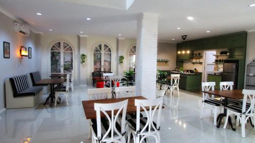 omah madam bed and breakfast