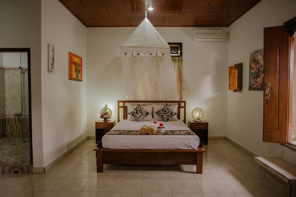Artha Dewata Home Stay,Ubud>>Bali,2.5 star