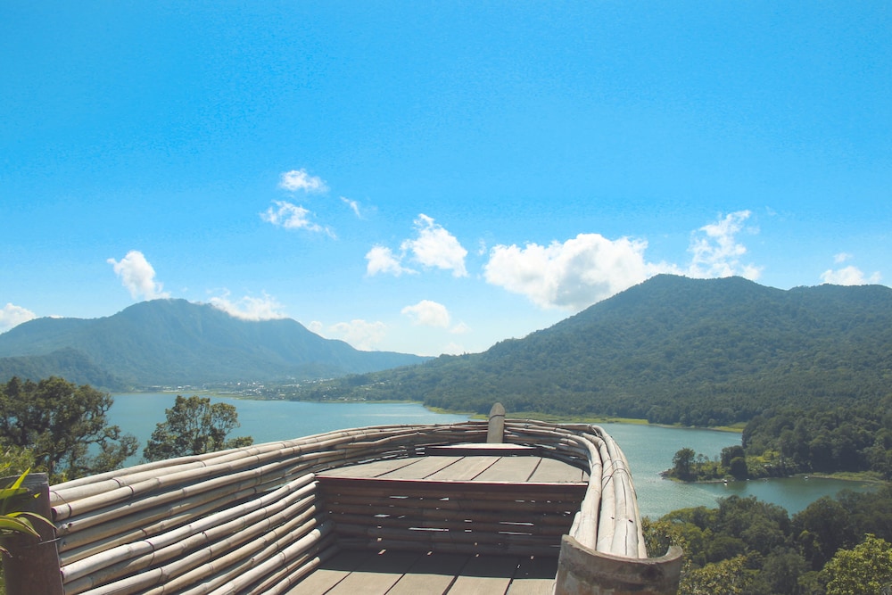 the garuda hotel and restaurant
