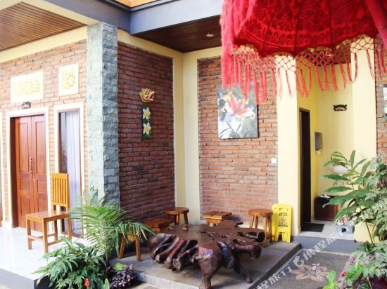 the garuda hotel and restaurant