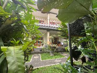 suryadina guest house