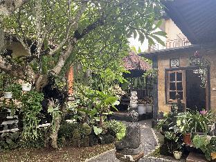 suryadina guest house