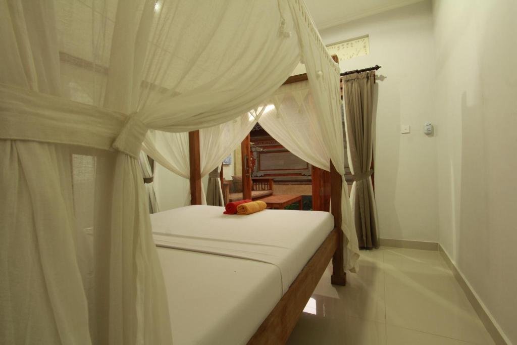 suryadina guest house