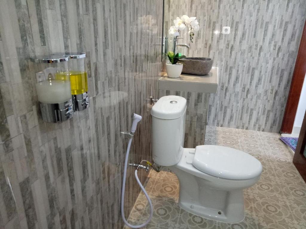 suryadina guest house