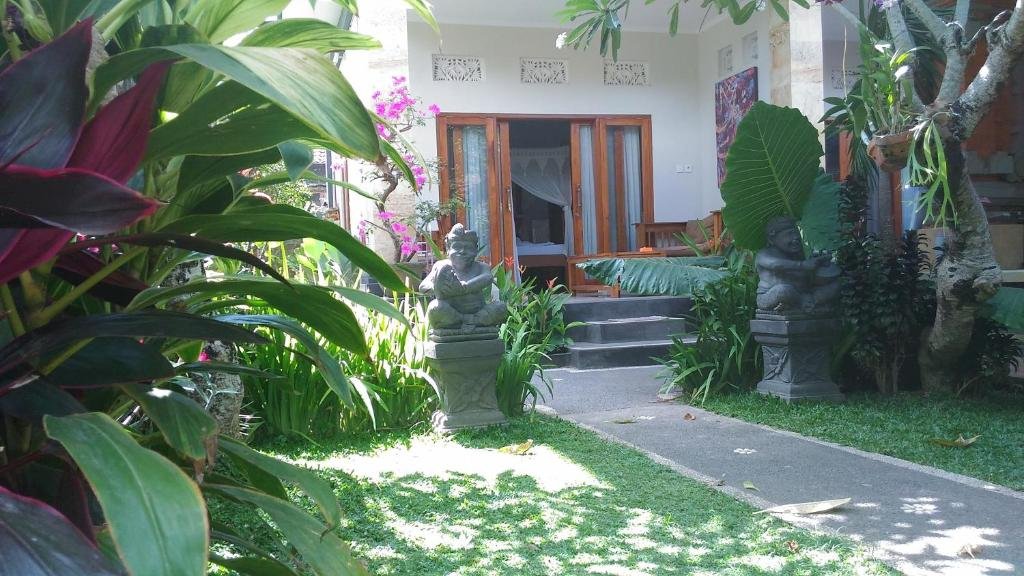 suryadina guest house