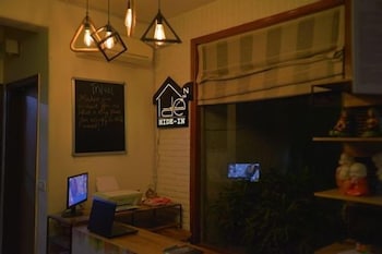 hide in hostel delhi