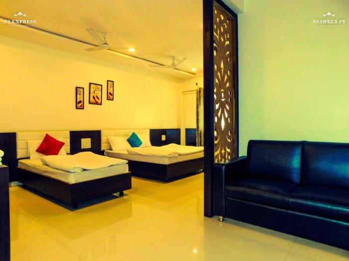 hotel neem tree