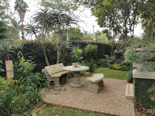 at 98 on lynburn guest house