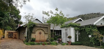 at 98 on lynburn guest house