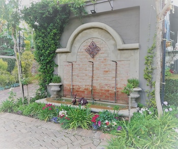 at 98 on lynburn guest house