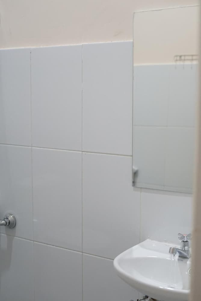 gold line guest house