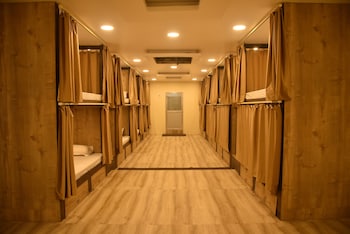 hotel relax inn hostel