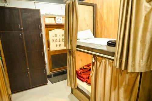 hotel relax inn hostel