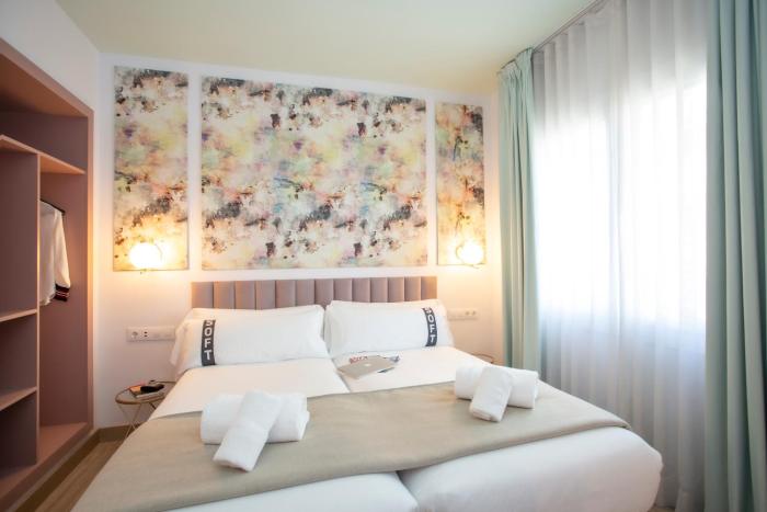 casual colours barcelona hotel