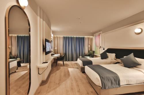 hotel pushpak grande
