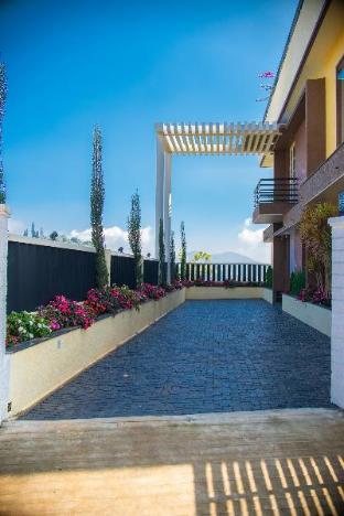 stayvista at heavens gate