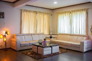 stayvista at heavens gate