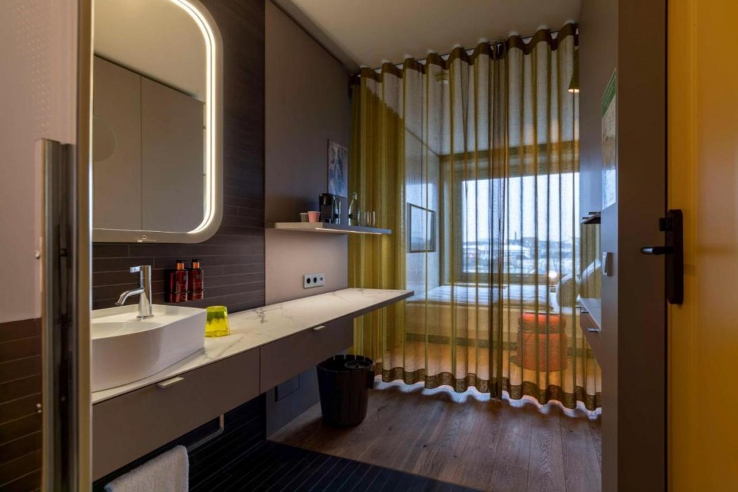 b mine hotel dusseldorf