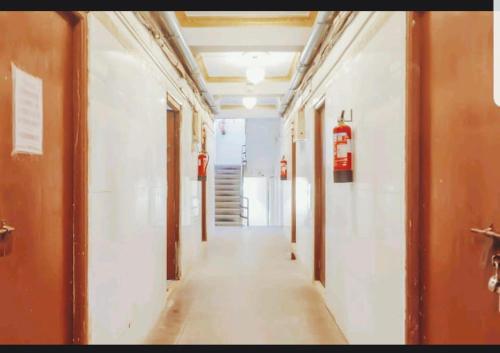 metro lodge charminar