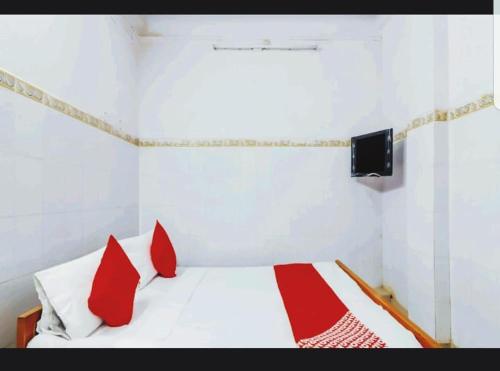 metro lodge charminar