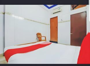 metro lodge charminar