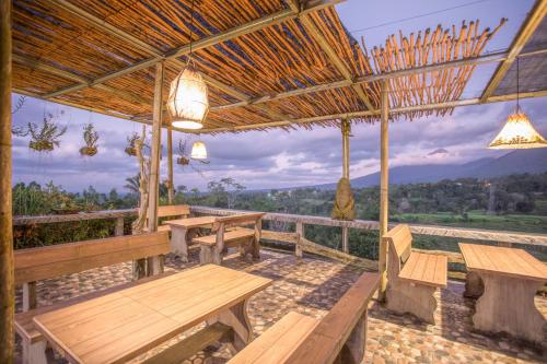 pondok nyoman
