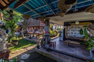 pondok nyoman