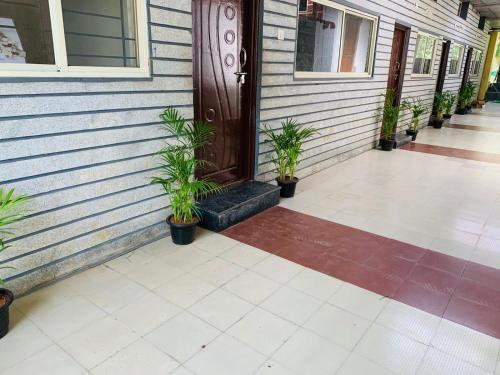 hasiru comforts and restaurant