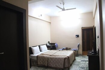 hotel radhika