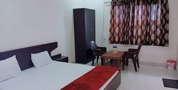 hotel radhika